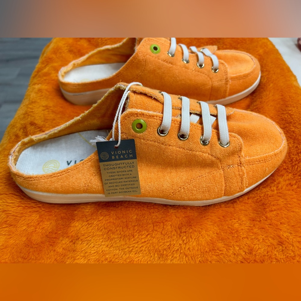 Vionic Beach Breeze Shoes size 9 wide NWT
